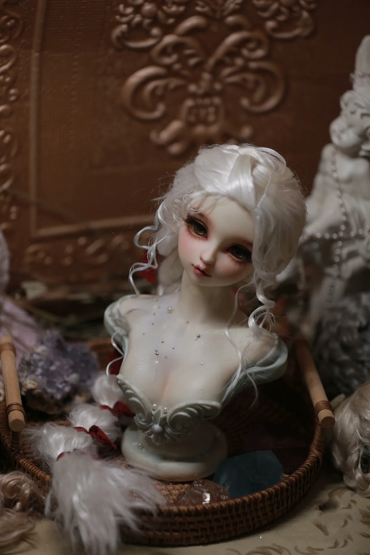 

Curly Styling 1/3 BJD Doll Hair, Fashion Royal Noble Wig Free Shipping