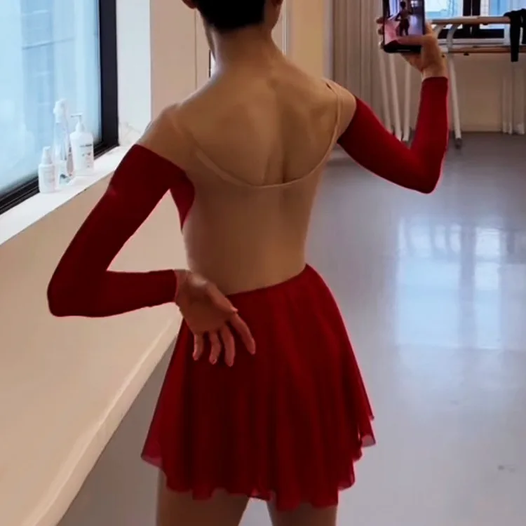 ‌ 긴 소매 레드 레오타드 여성용 댄스 요가 바디 쉐이핑 타이트 핏 스트레치 퍼포먼스 웨어 성인 트레이닝 보디수트