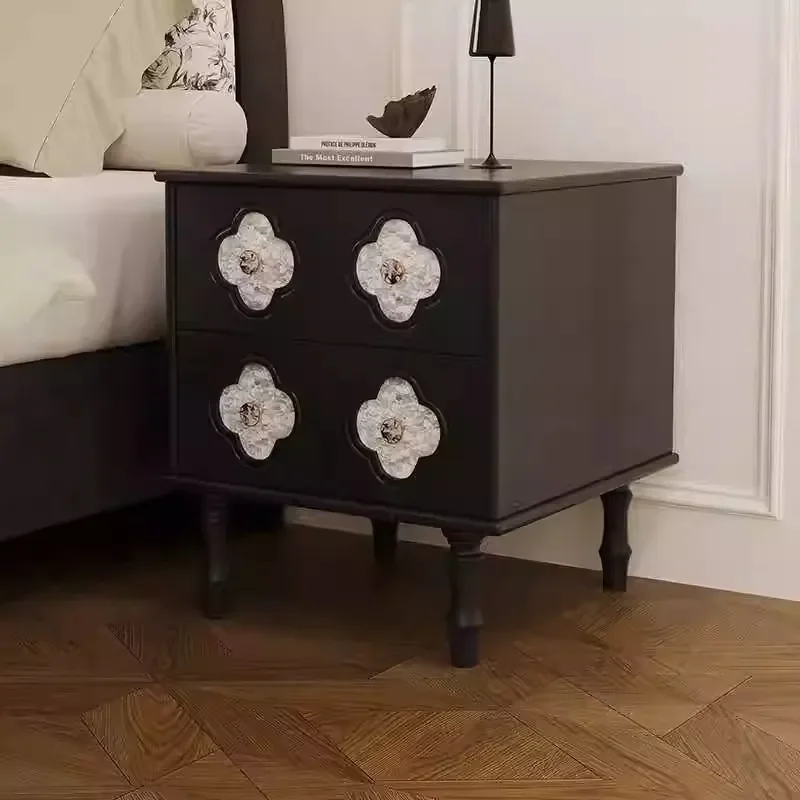 French Retro Solid Wood Bedside Table Black American Style Four Leaf Clover Nightstand for Small Apartment Bedroom Home