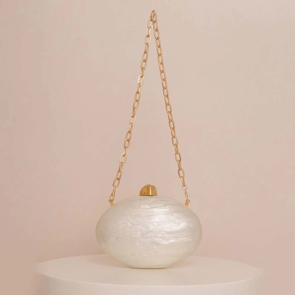 

2025 new beige semi-circular acrylic dinner bag, hand-held bag, single shoulder diagonal cross wedding fashionable women's bag
