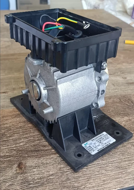 TL250 intelligent permanent magnet variable frequency booster pump chiller 250W head 25m flow 1m ³/h