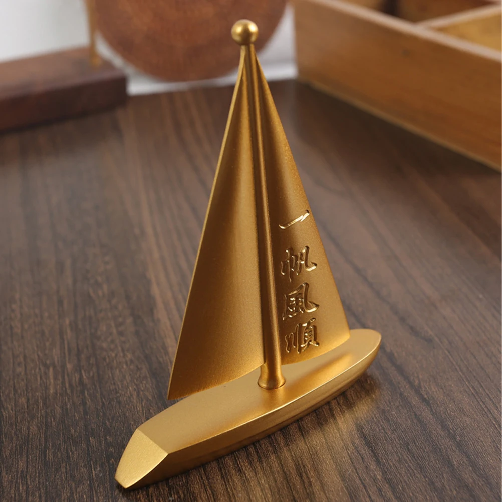 

Sailing Decoration Boat Sailboat Figurine Decorative Statue Desktop Statues for Home Living Room Decorations