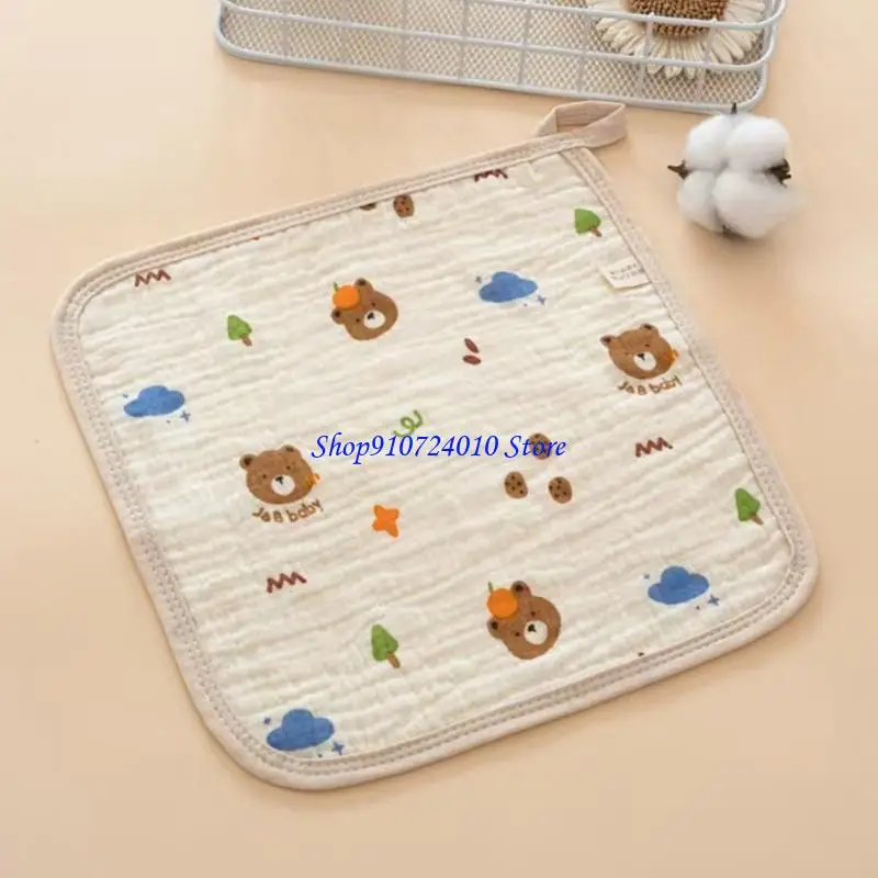 77HD Absorbant suspendu Baby Bib Cotton Cotton 4 couches Conception pour baver les protections crachage faciles à fixer sur