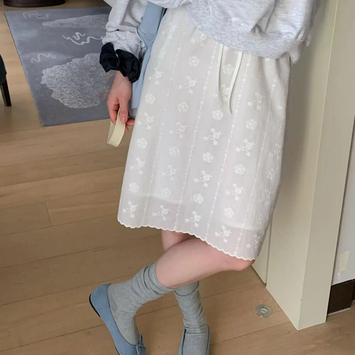 French Retro White Flower Embroidered Skirt Women's Summer Unique Straight Lace Heavy Industry Skirt
