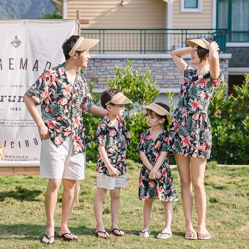 

Family Vacation Clothes Sets 2025 Summer Mother Daughter Matching Floral Dresses Father and Son Same Shirts Two Piece Outfits