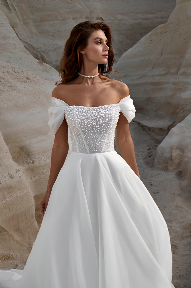 Elegant Satin Wedding Dress Short Sleeve With Pearls A-Line Gorgeous Customize To Measures Stunning Brirdal Gowns Soft Satin