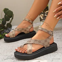 Sandali da donna Fashion Buckle Print Designer punta tonda sandali con punta a Clip Outdoor Open Toe gonna da spiaggia fondo piatto Zapatillas Mujer