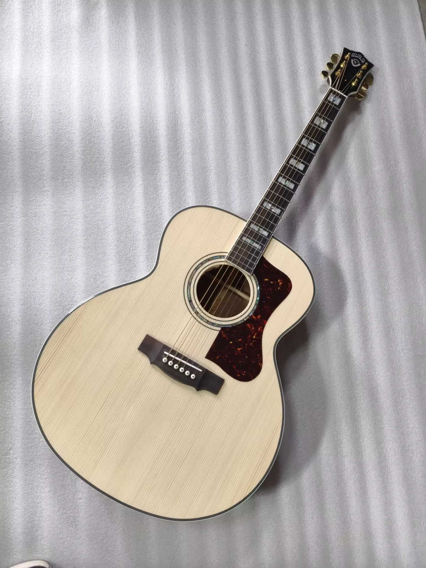 Thumbnail 4 - #52 Latest Acoustic Guitars Offers