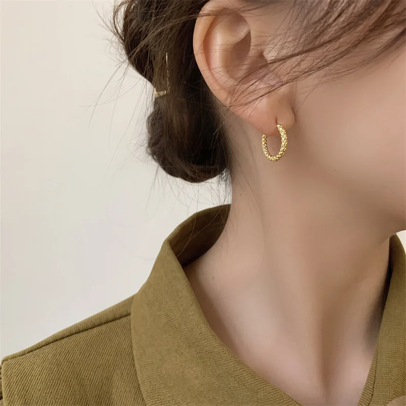 Elegant Stainless Steel Textured Hoop Earrings Women Round Circle Ear Huggie Gold Color Accessorie Aretes Japan Korean Jewelry