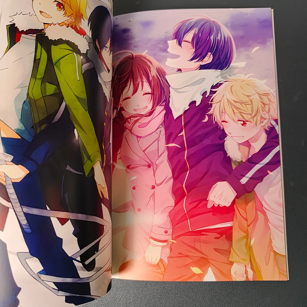 

Noragami Yato Hiyori Iki Art Collection Book Illustrations Artwork Album Manhwa Comic Cartoon Characters Card Anime Badge Stand
