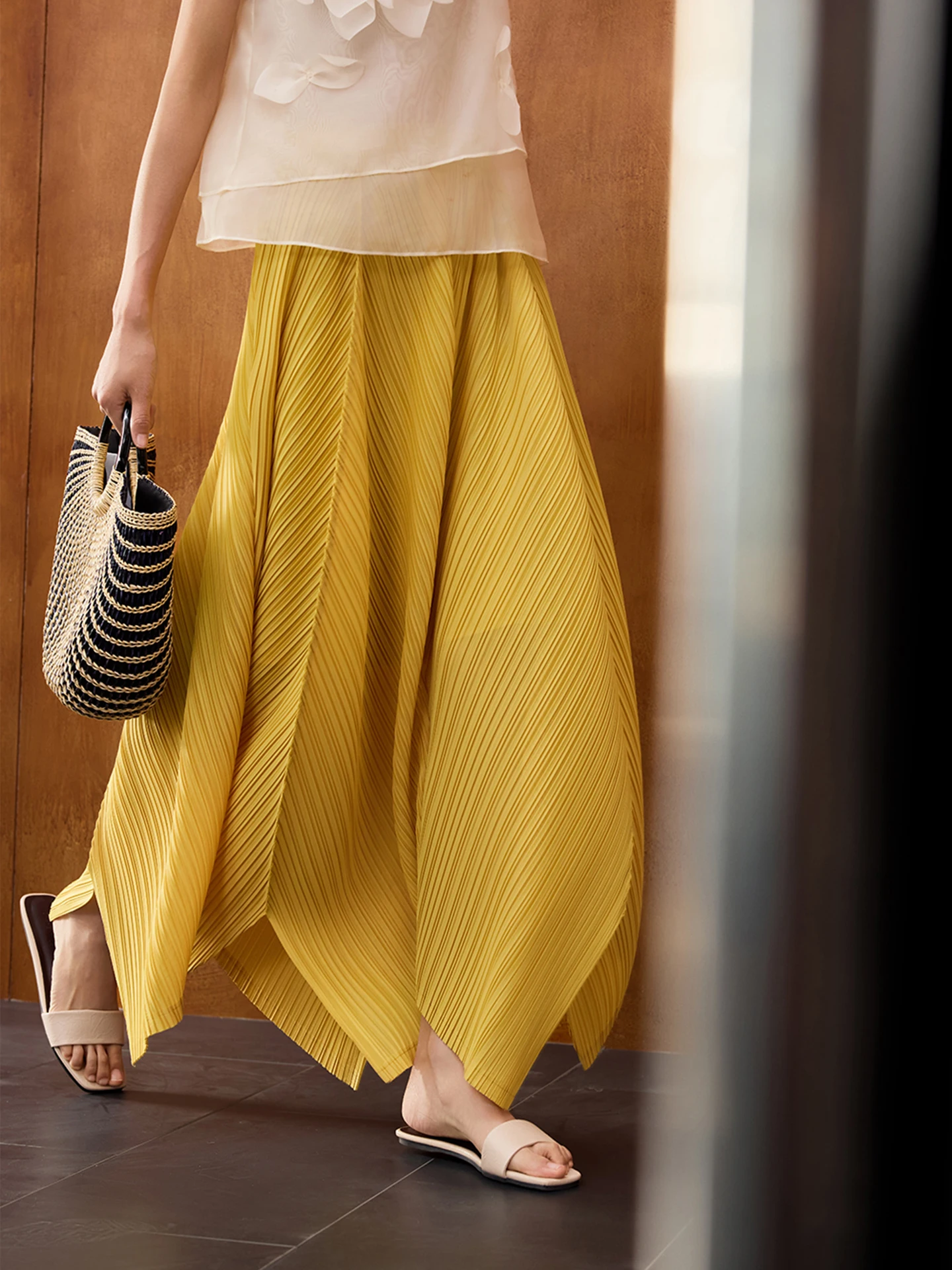 

Модная желтая асимметричная длинная юбка с высокой талией и широкими штанинами для женщин, повседневная, для офиса, из полиэстера, летняя