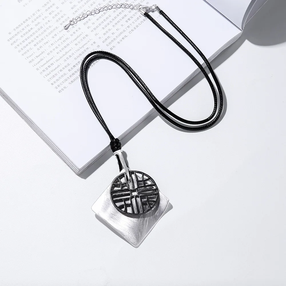 trend necklace, European and American simple and cold wind geometric women's long pendant, environmentally f