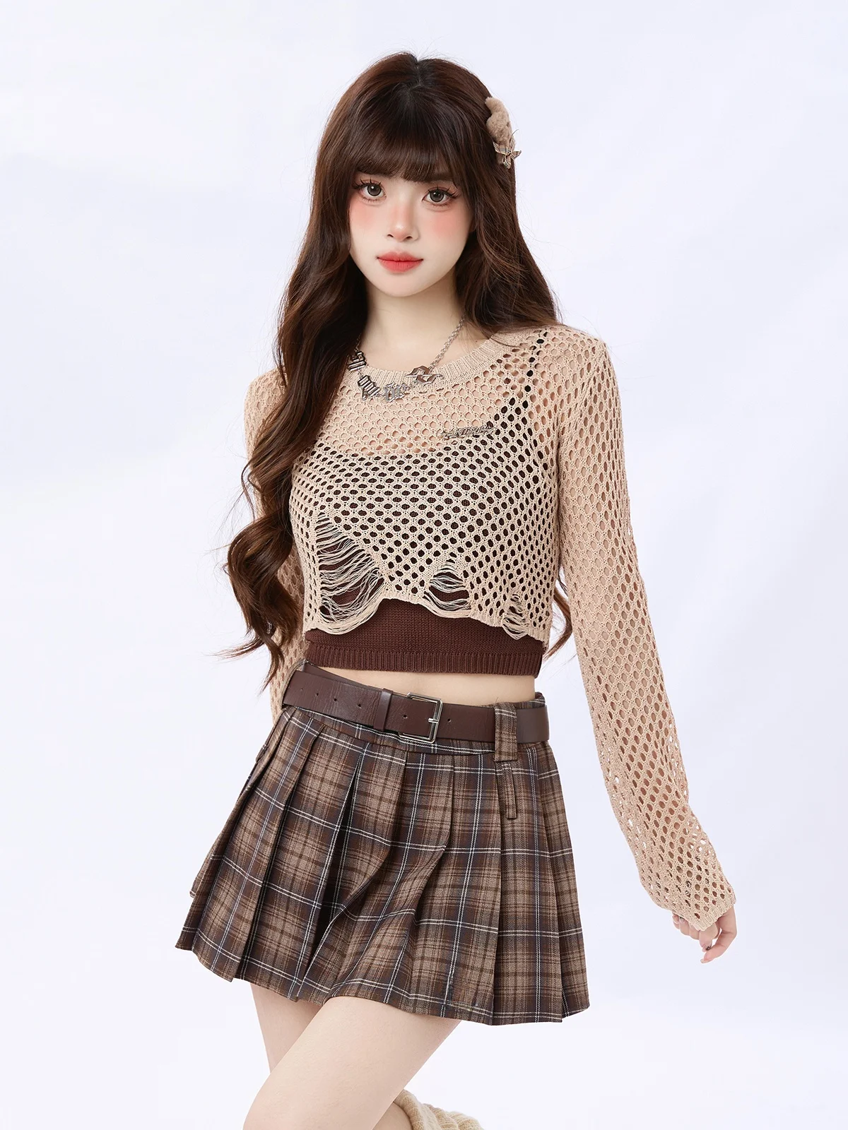 

Комплект из двух предметов ENJOG American Sle Spicy Girl: топ с вырезами и шорты, женский, весна-лето, утягивающий, короткий