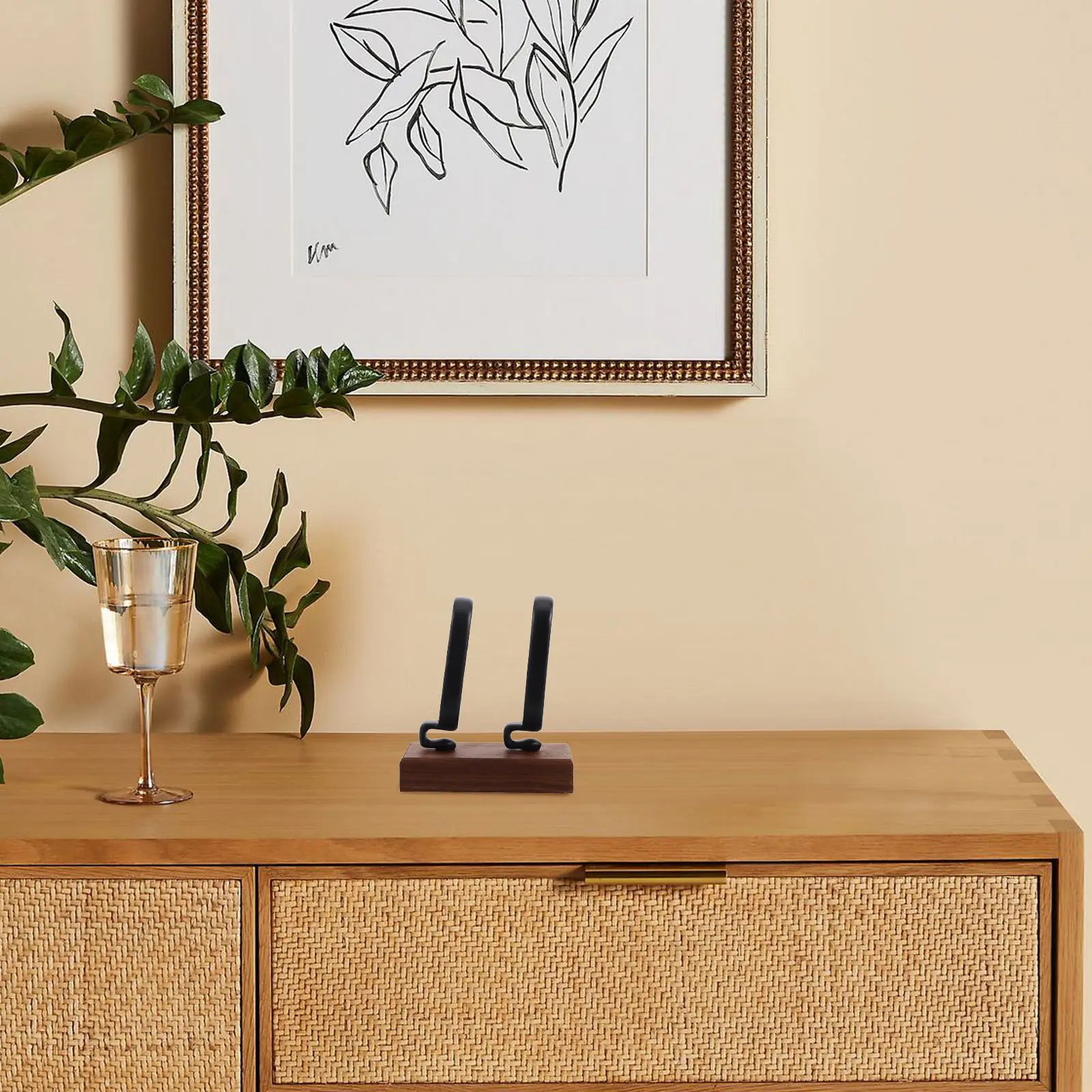 

Black Walnut Dual Watch Display Stand Handmade Stable Base Wrist Watch Organizer Display Holder for Men Women Storage Rack Wood