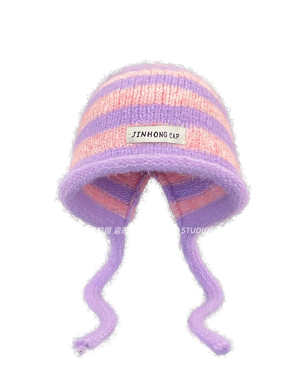 Gestreifte Strickmützen mit Ohrenklappen in Bonbonfarben für Damen, weiche, flauschige Wintermütze mit langem Band zum Binden und dekorativem Etikett – Detail 13