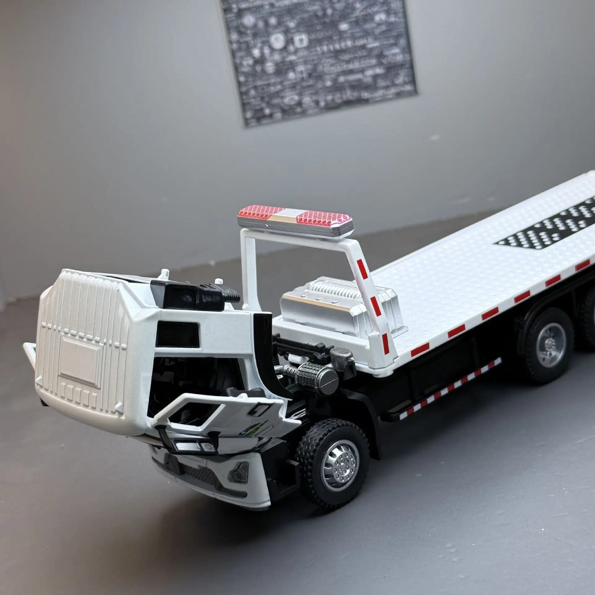 Camion à plat de sauvetage sur route 1:32, modèle à benne basculante en alliage, jouets moulés sous pression, portes de voiture, son ouvert, lumière, véhicules à tirer, cadeaux amusants pour enfants