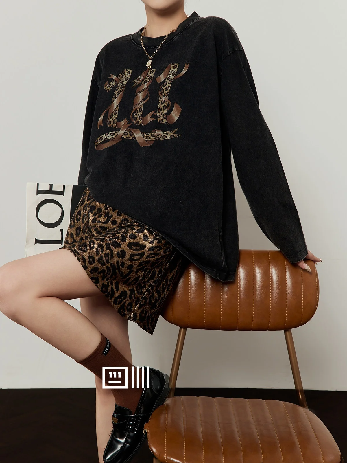 

Женская футболка с леопардовым принтом и лентами, свободного кроя, повседневная, весна 2026, дышащая, с длинным рукавом, круглый вырез, топ