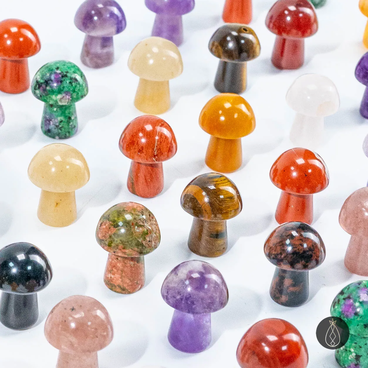 10 / 20 / 30 Pcs Mixed Crystal Mini Mushroom Carvings | Hand-Carved Gemstone Mushrooms | Healing Crystal Décor
