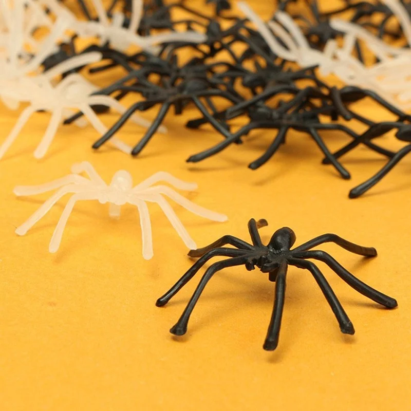 Realistico Ragno Spaventoso, Ragni Spaventosi, 50 Pezzi Ragno Realistico Decorazione di Halloween, Falsi Ragni Neri, Ragno di Plastica, Ragni di Plastica Neri, Ragno Finto Nero di Halloween