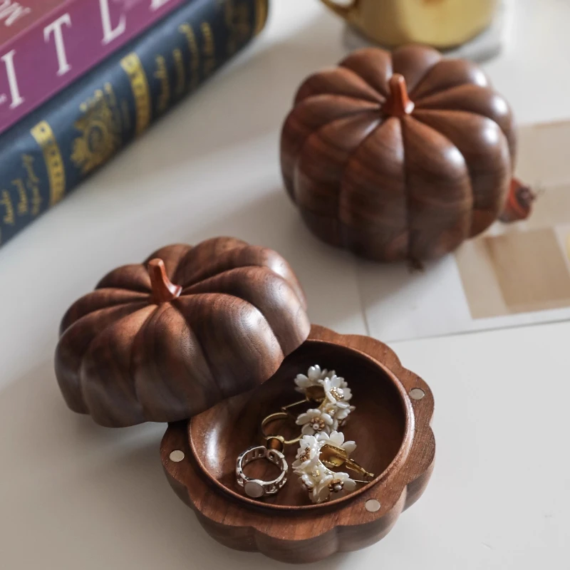 

Винтажный футляр для хранения ювелирных изделий в форме тыквы, твердый черный орех, деревянная коробка, органайзер с магнитной застежкой, домашний художественный декор, витрина