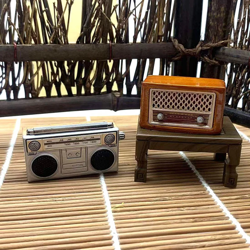 New Arrival 1:12 Dollhouse Miniature Old-Fashion Nostalgic Radio Metal Retro Radio Model Player Toy Doll Furniture Accessories