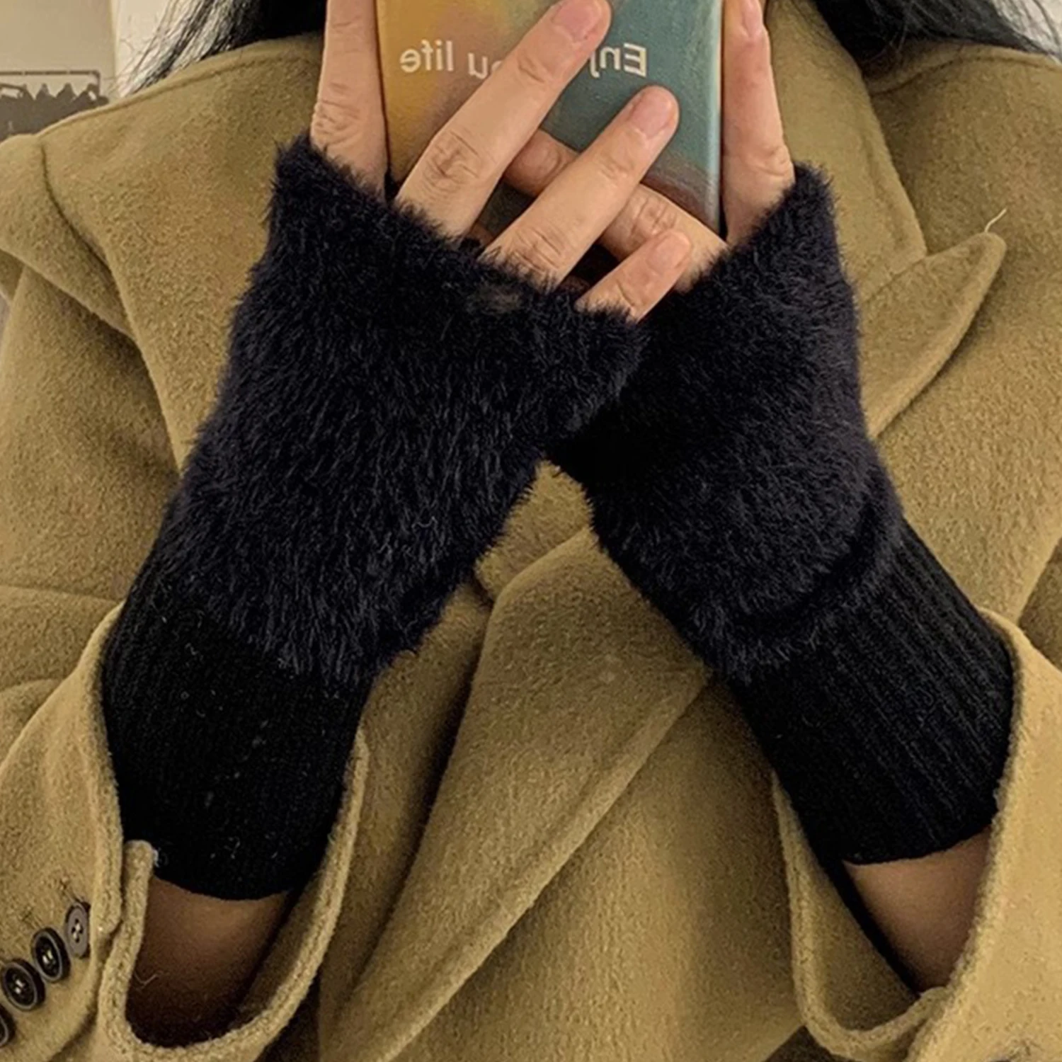 Women Warm Fingerless Gloves Luxury Faux Mink Soft Winter Half Finger Gloves White Khaki Plush Knitted Gloves Wrist Mittens