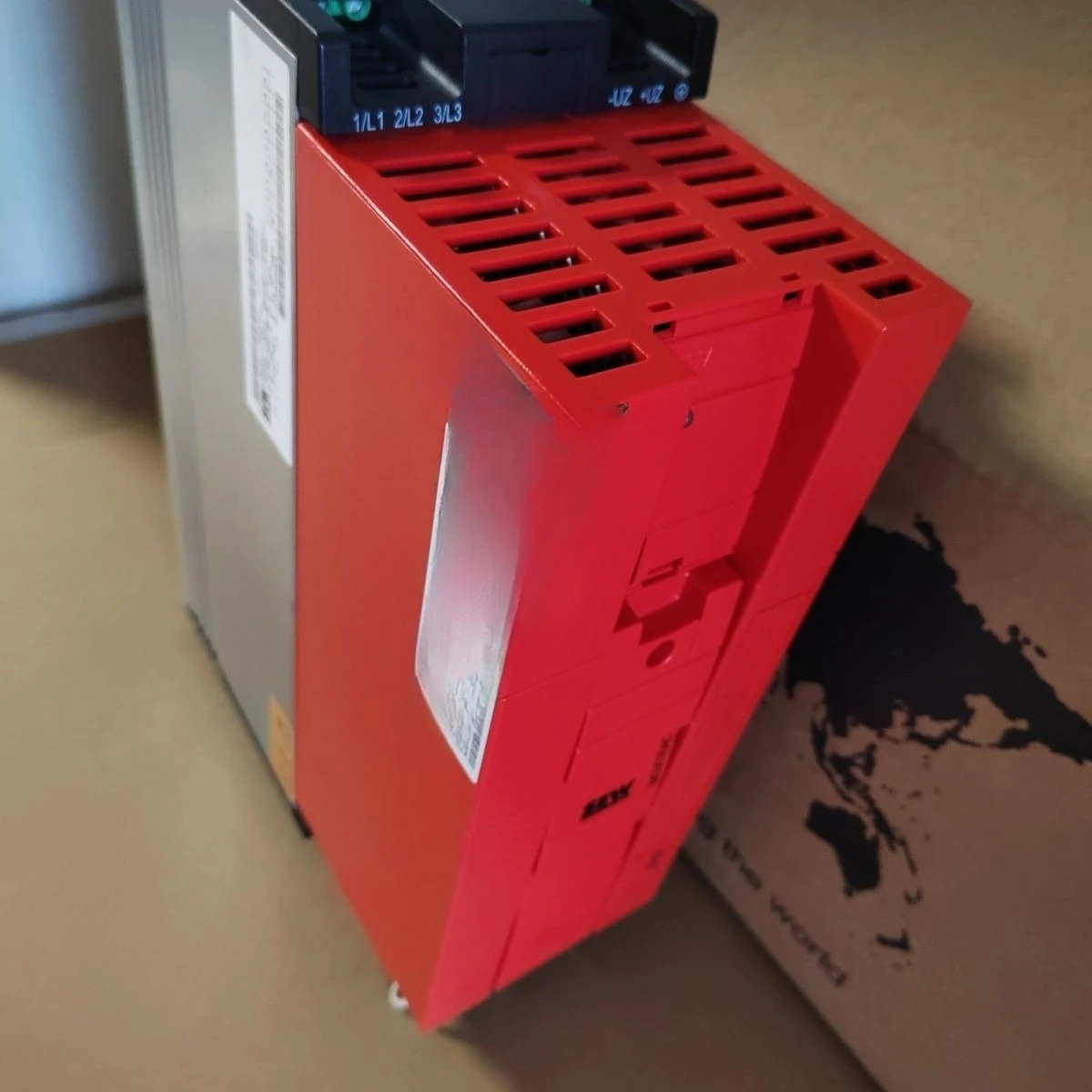 

MC07B0075-5A3-4-00 Servo Driver Inverter