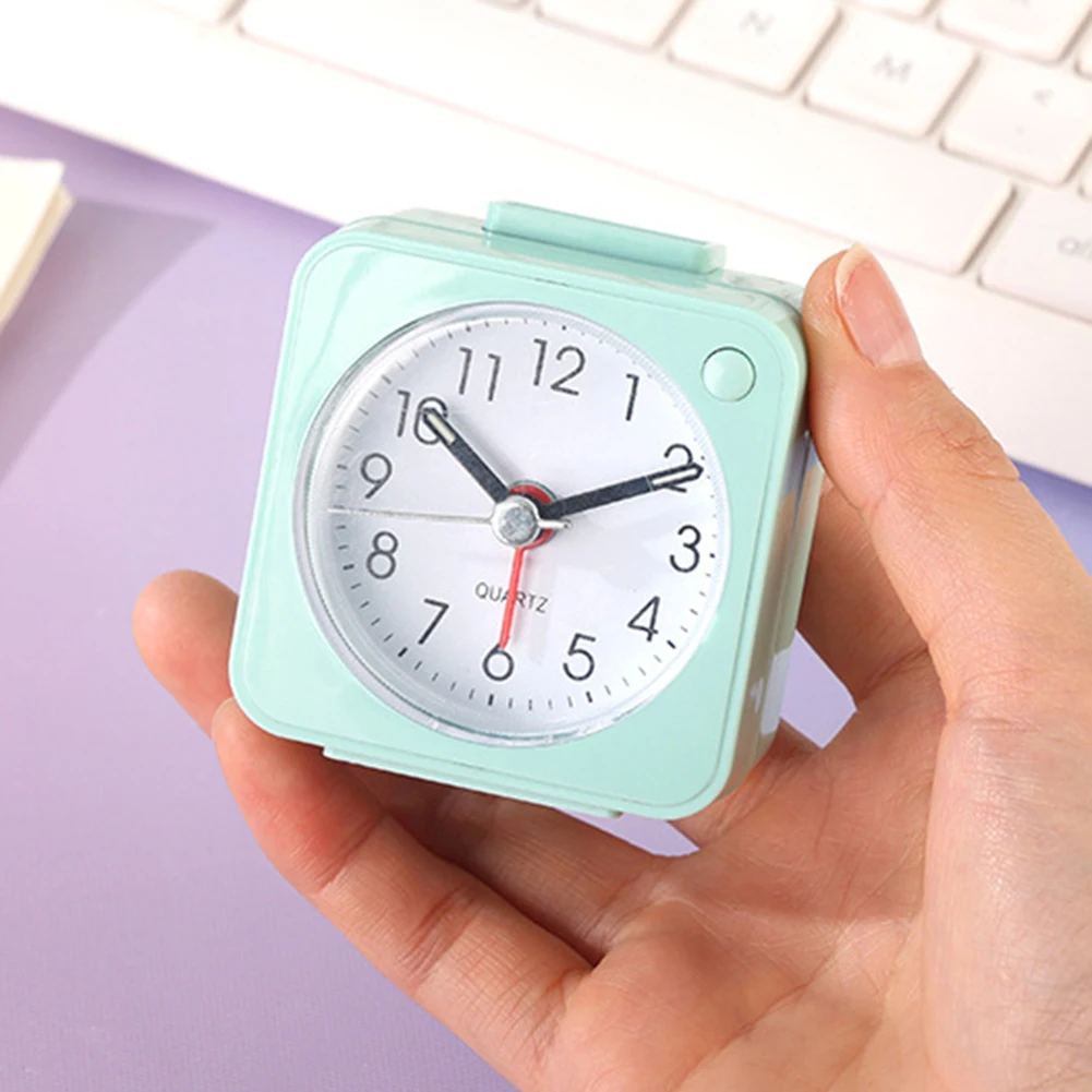 Simple Analog Alarm Clock Super Loud Retro Alarm Clock Energy-Efficient Portable For Students Desk Table Alarm Clock for Bedroom