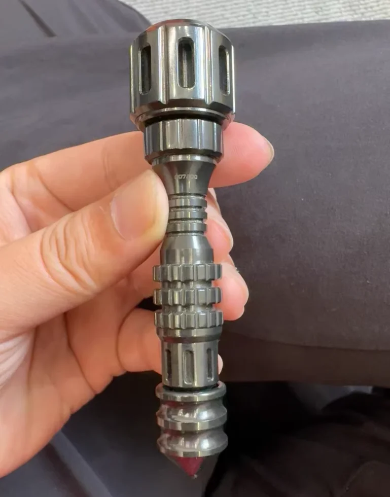 

Используемая отвертка EDC BM, циркониевая декомпрессионная игрушка Fitget