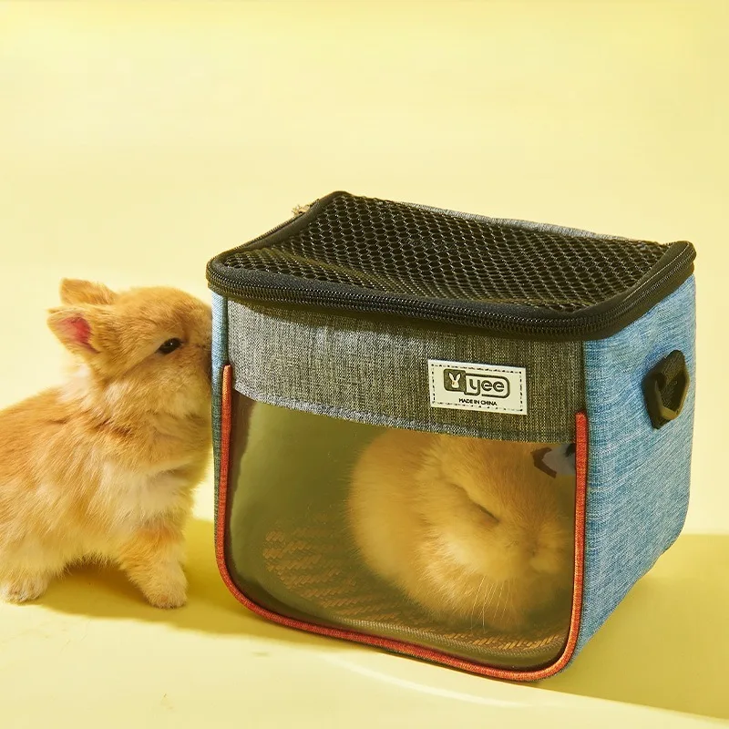 

Breathable Comfortable Pet Carrier Bag for Rabbits, Hamsters, Chinchillas, Guinea Pigs, Portable Outdoor Travel Bag, Lightweight