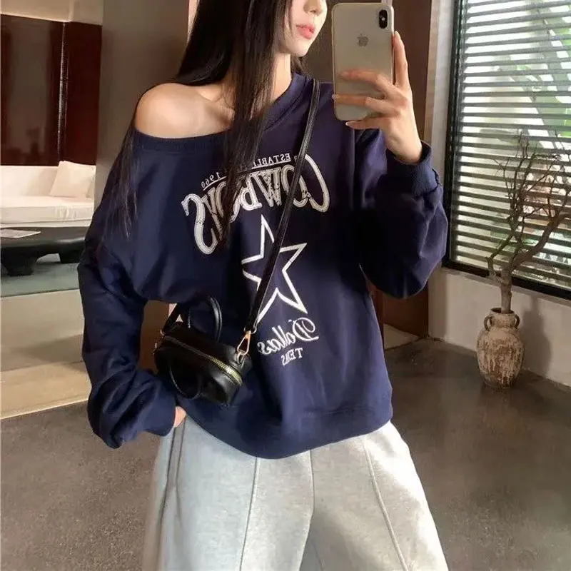 Felpe larghe alla moda con spalle scoperte Abbigliamento femminile Felpe con cappuccio casual con stella stampata con colletto obliquo vintage americano