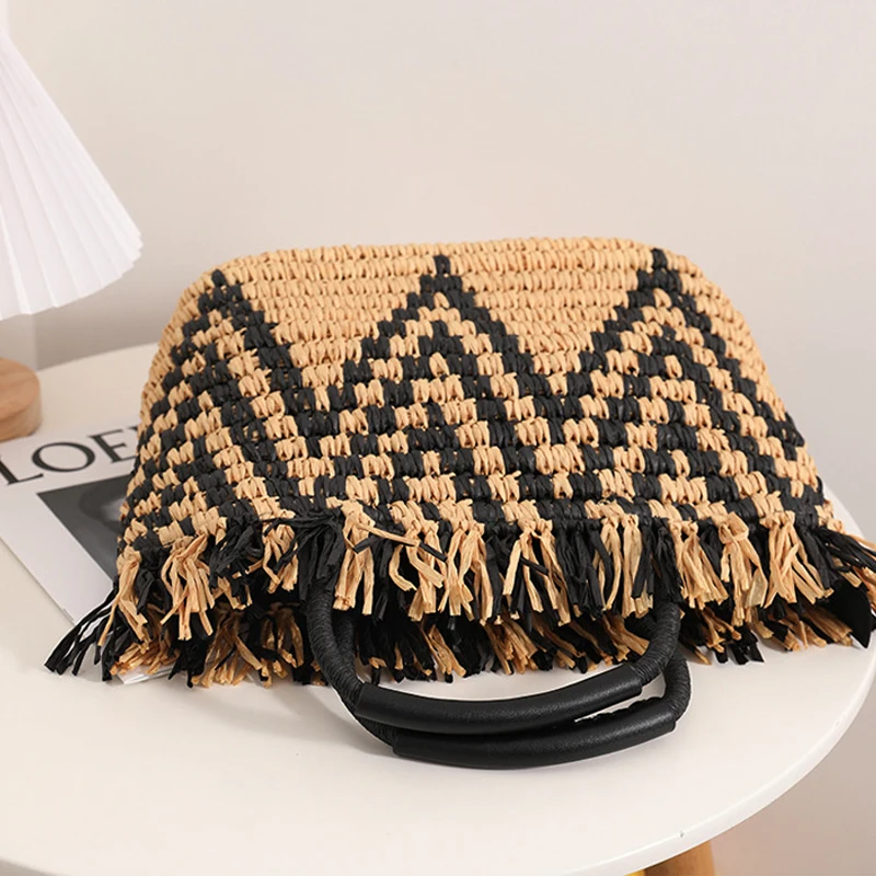 Elegant Lady Handbag Tassel Straw Woven Color Matching Women Holiday Beach Casual Tote Top-Handle Hand-Woven Rattan Capacity Bag