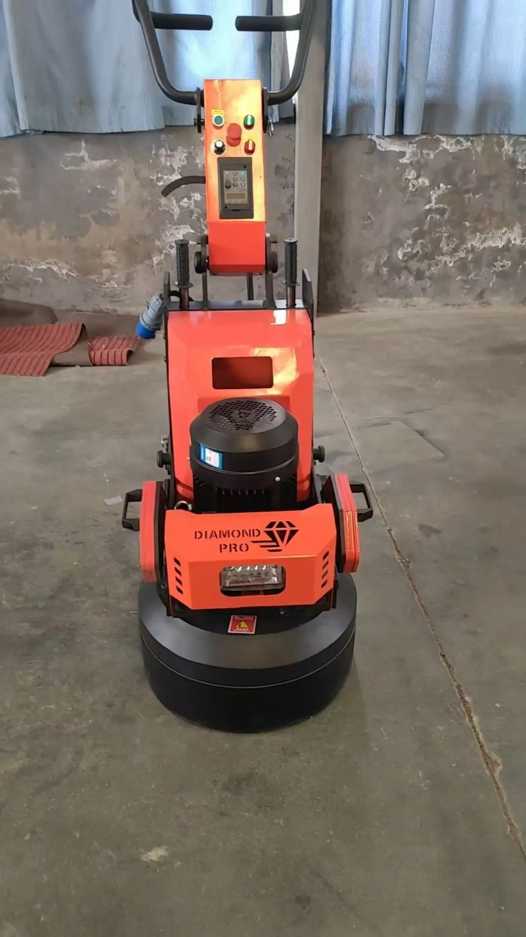 550 Remote Control Driven Concrete Grinding Machine, Automatic Industrial Floor Polishing Equipment for Construction Works