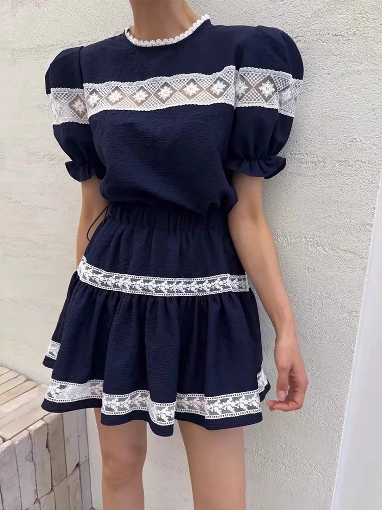 طقم قميص بأكمام فقاعية من الدانتيل بتصميم ريترو وتنورة عالية الخصر، موضة نسائية صيفية جديدة، تنورة نصف طول بتصميم نحيف