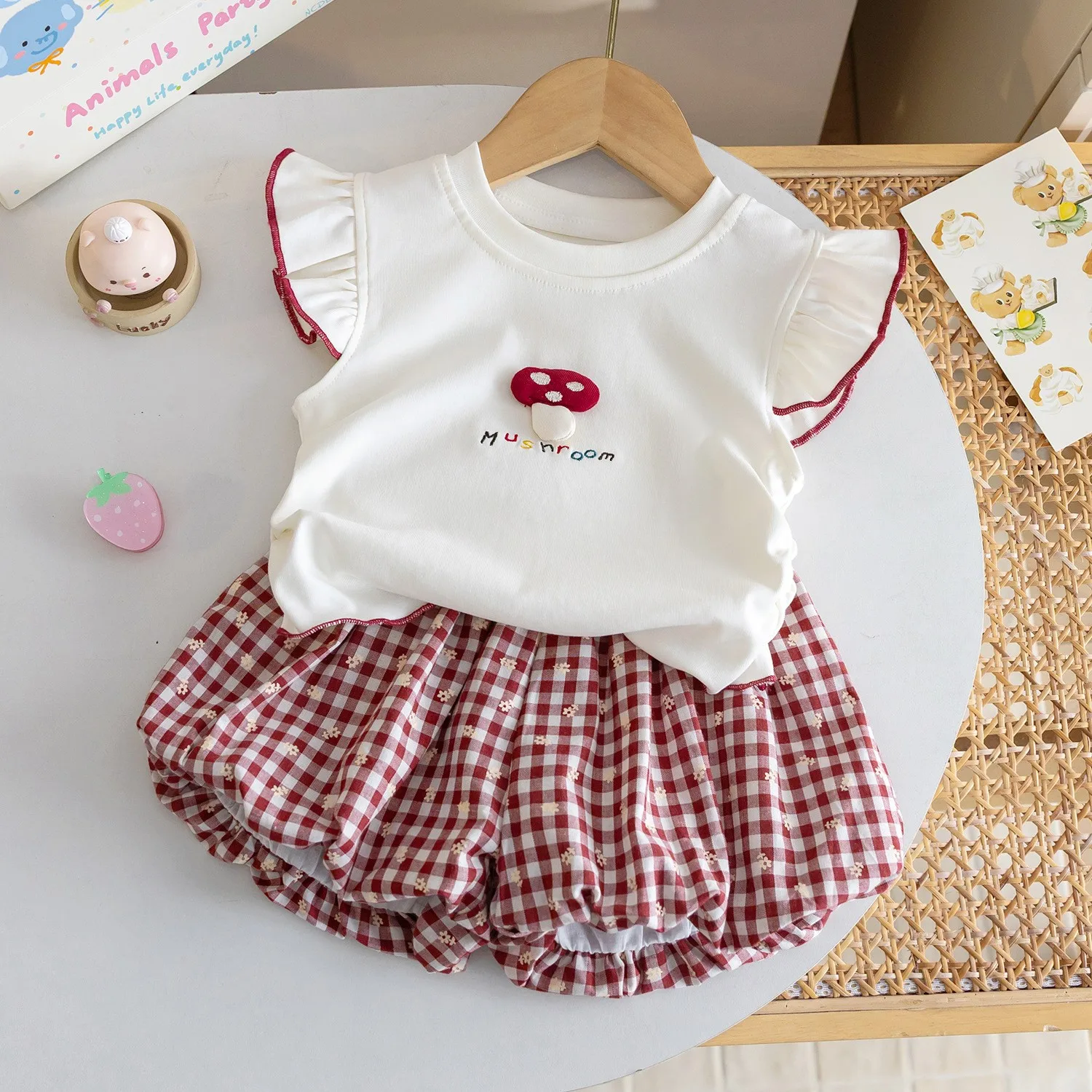 Baby Girls' Summer Sweet Set Little Girl's Flutter Sleeve Vest with Bloom Short Pants Two-Piece Outfit