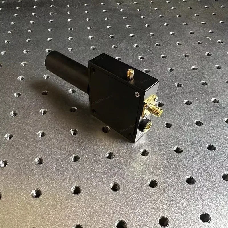 For Continuously Adjustable Large Photodetector, Amplifying Photodiode 320-1700nm