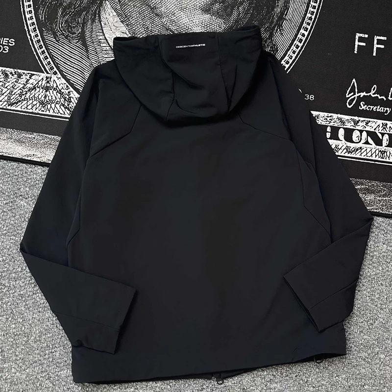 Hooded soft shell plus velvet men's stand-up collar long-sleeved jacket 2026 autumn fashion new style DESCENTE