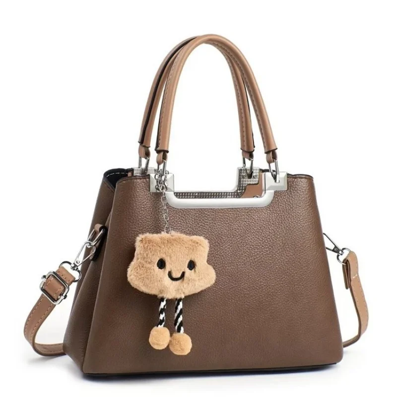 

Vintage Style Box Purse For Ladies With Hard Sided Structure And Luxurious Leather Covering