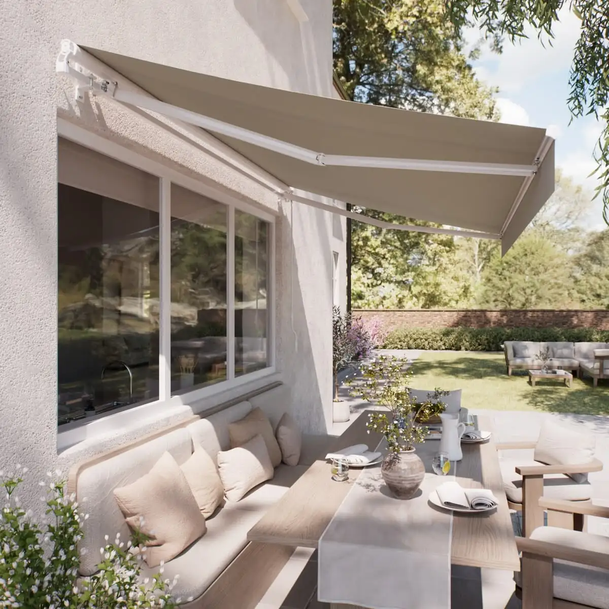 

Customizable Size Patio Garden Awnings Outdoor Retractable Sun Shades Automatic Awning Motorized Full Cassette Extendable Awning