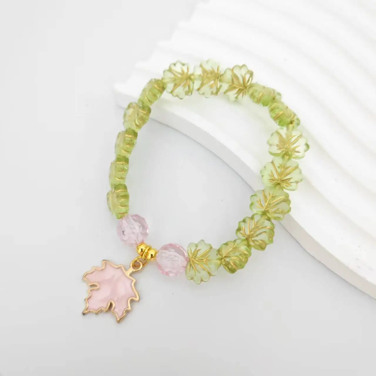 

Sweet Bracelet For Children Women Cute Maple Leaf Pendant Bracelets Kids Girls Charm Handmade Fall Bracelet Wholesale