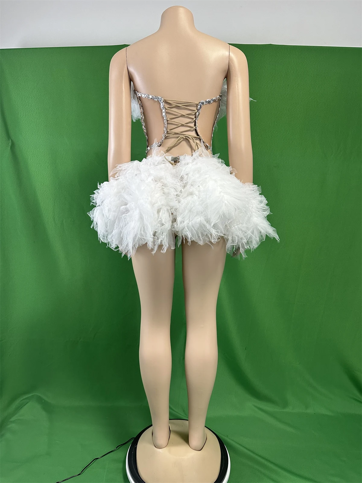 White 2 Pcs Set Ruffle Rhinestone Skirt And Tops Sparkly Dance Dress Design Cheerleading Team Stage Wear Festival Performance