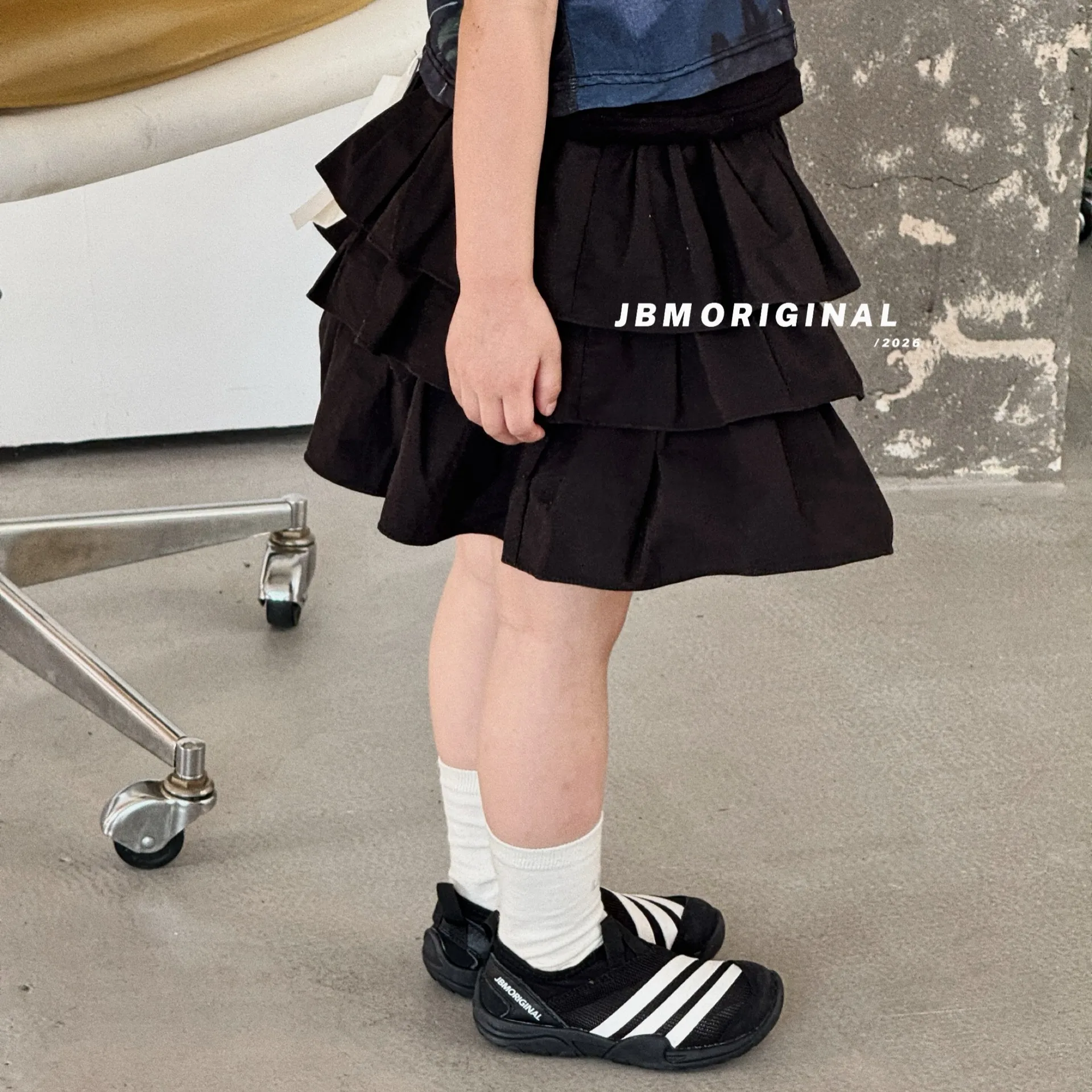 Kids Three-Stripe Slip-On Trainers Breathable Mesh Upper Anti-Collision Toe Flexible Light Outsole Daily Casual Walking Footwear