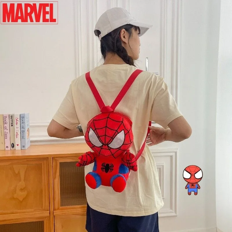 

Милый мультфильм Человек-паук Marvel, новая модная очаровательная кукла для девочек, индивидуальный рюкзак, мягкая плюшевая кукла, сумка, подарок на день рождения