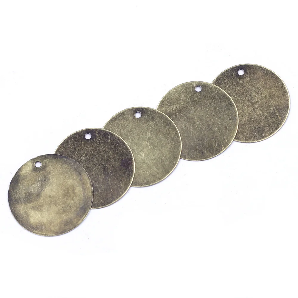 50 Stück Verzierungen filigrane Wraps runde Legierung antike bronzefarbene Dekoration Anhänger Schmuck DIY Zubehör 20mm – Detail 5