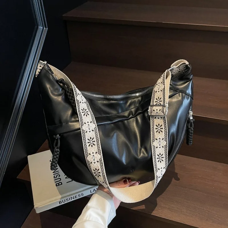 

2025 Новая элитная брендовая женская кожаная сумка на плечо известного дизайнера, элегантная Парижская простая ​