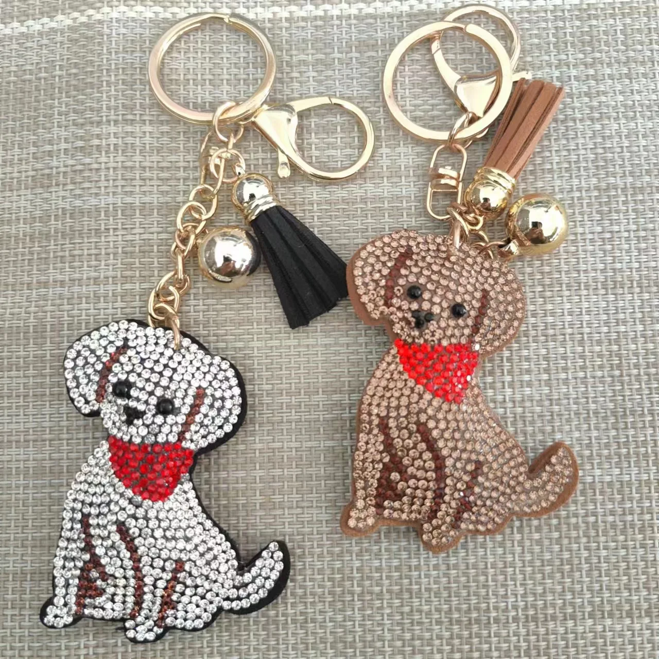 Cute Animal Dog Shape Crystal Keychain Pendant Fashion Tassel with Metal Key Ring Key Accessories Key Chains for Women and Car