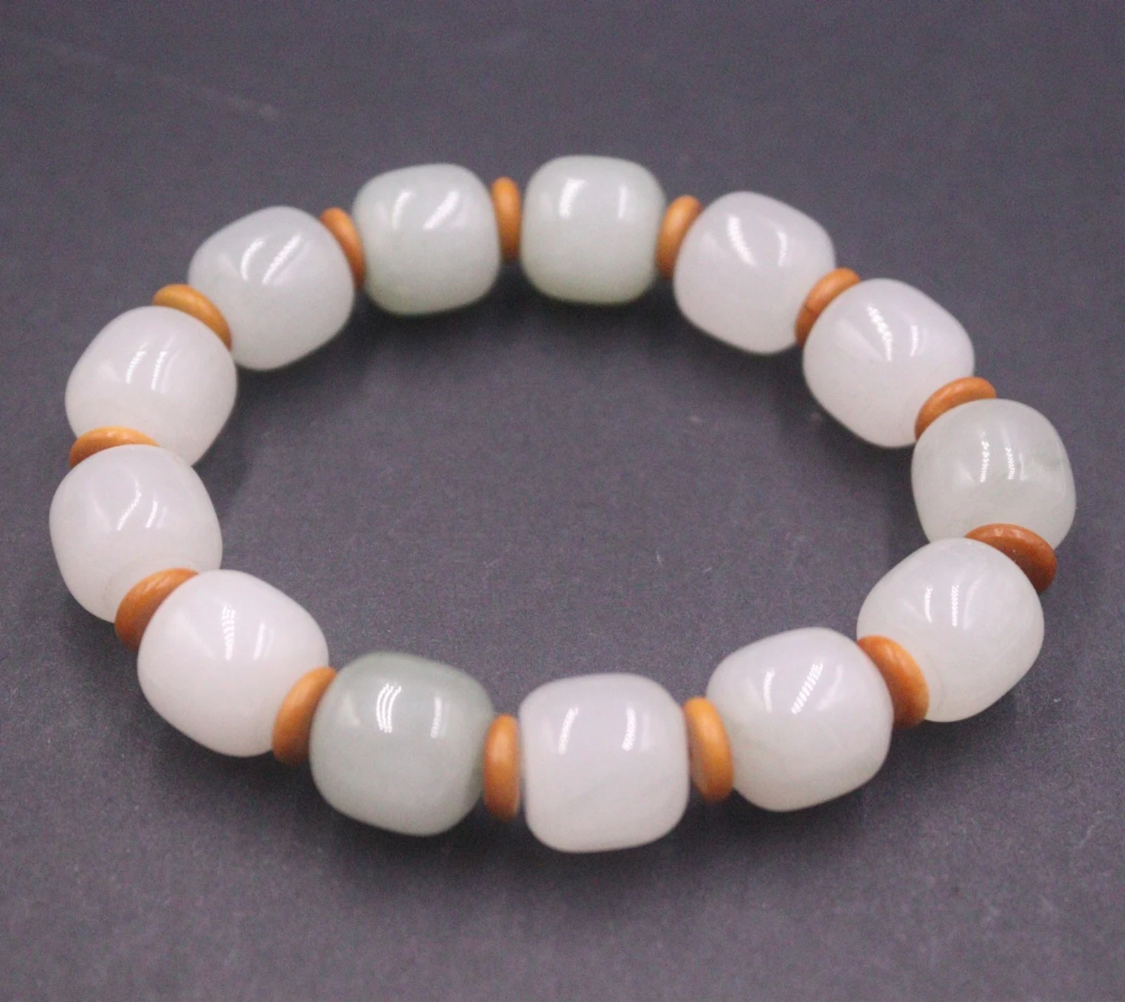 

Natural Colorful Jade Women Lucky Gift Thin Slice 14mm Oval Beaded Bracelet