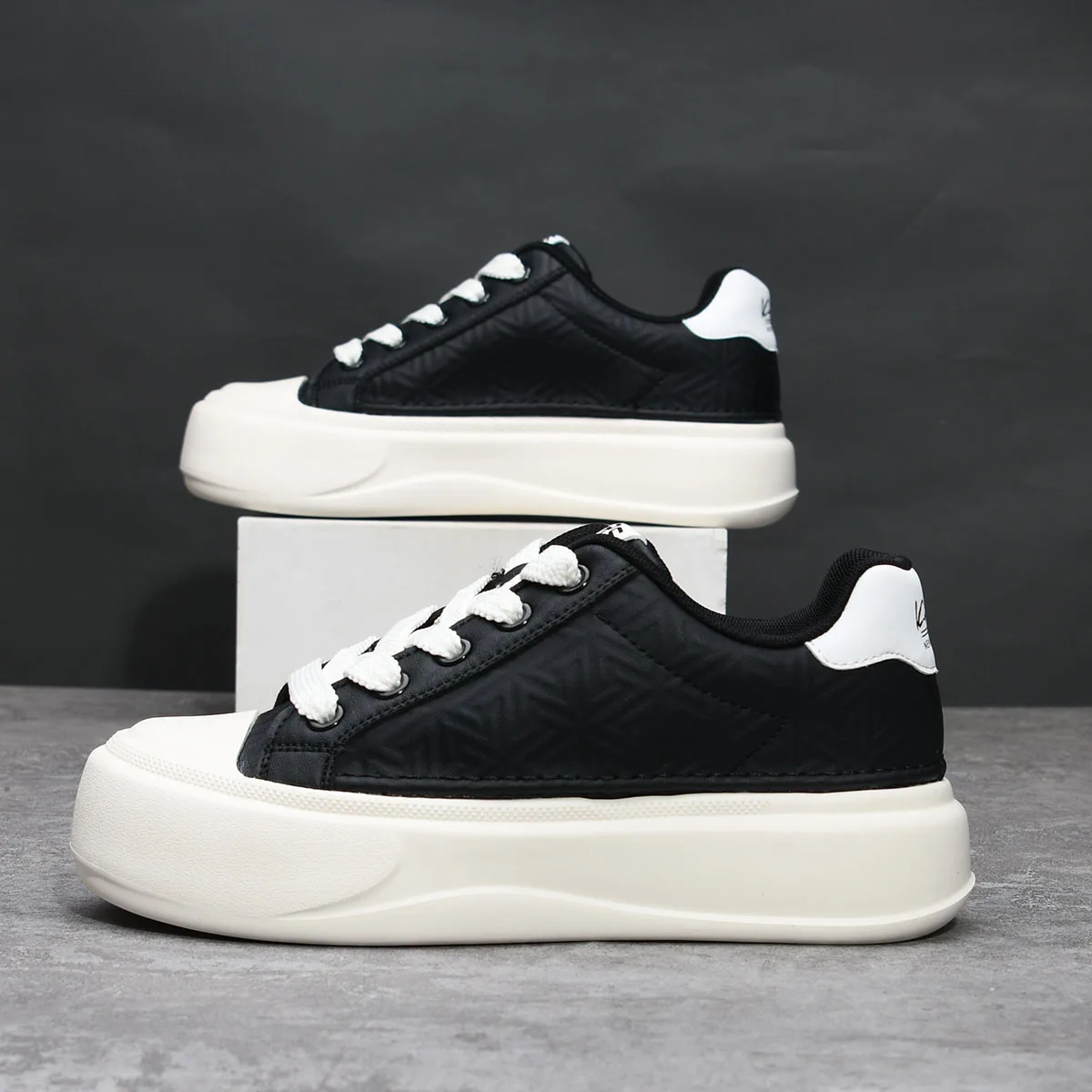 

Trendy brand casual board shoes men's shoes 2025 new autumn breathable and versatile thick-soled heightening shoes