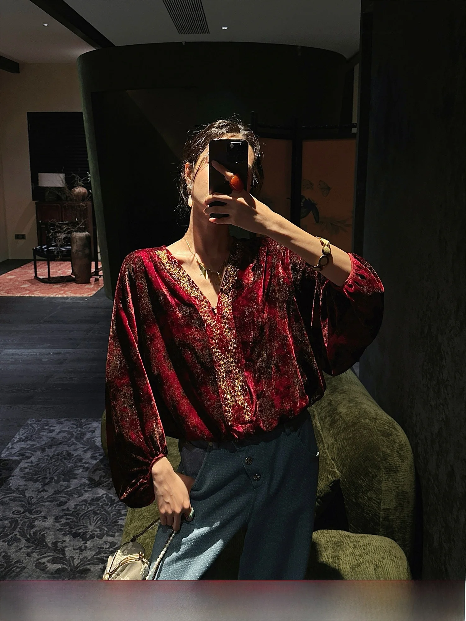 

Женская высококачественная укороченная кофта Sanji Bla Flower Velvet ibori, модная верхняя одежда для повседневной носки, с V-образным вырезом, длинными рукавами.