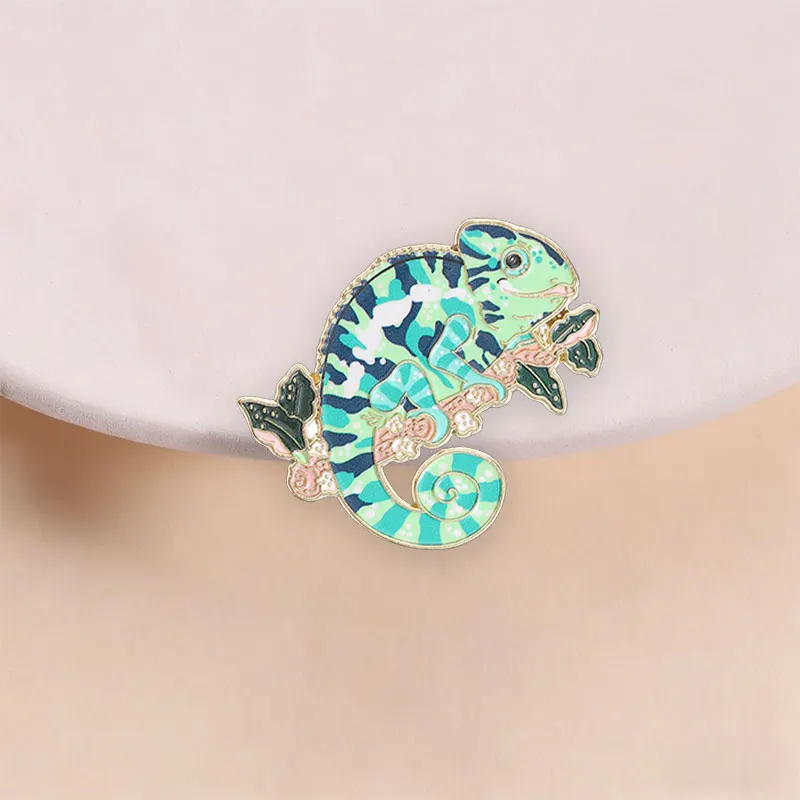 Reptile Enamel Brooch Colorful Chameleon With Flower Leaf Lapel Badge Pin Decor for Jacket Backpack Nature Animal Lover Gift